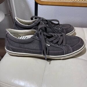 Taos Casual Lace-Up Shoes - Gray